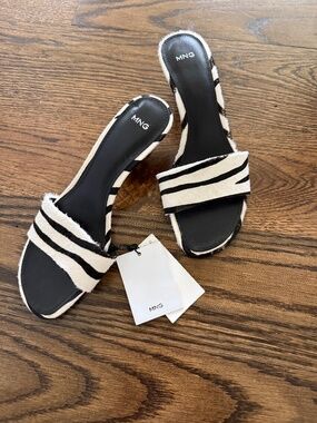 Mango Zebra Print leather Kitten Heel Sandal NWT